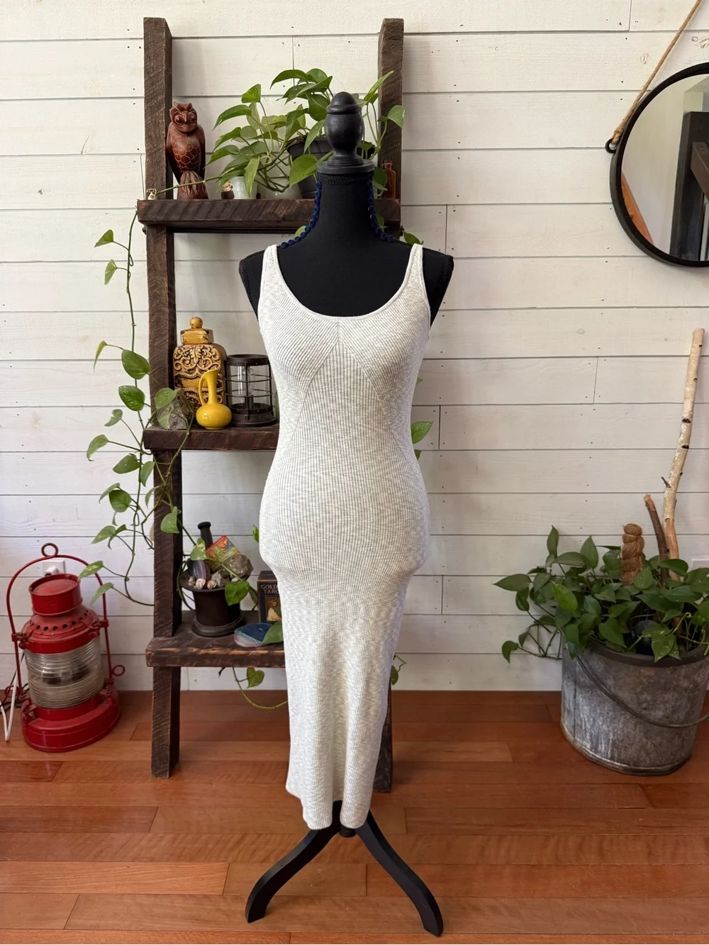 Abercrombie & Fitch Sleeveless Ribbed Maxi Dress in Light Gray